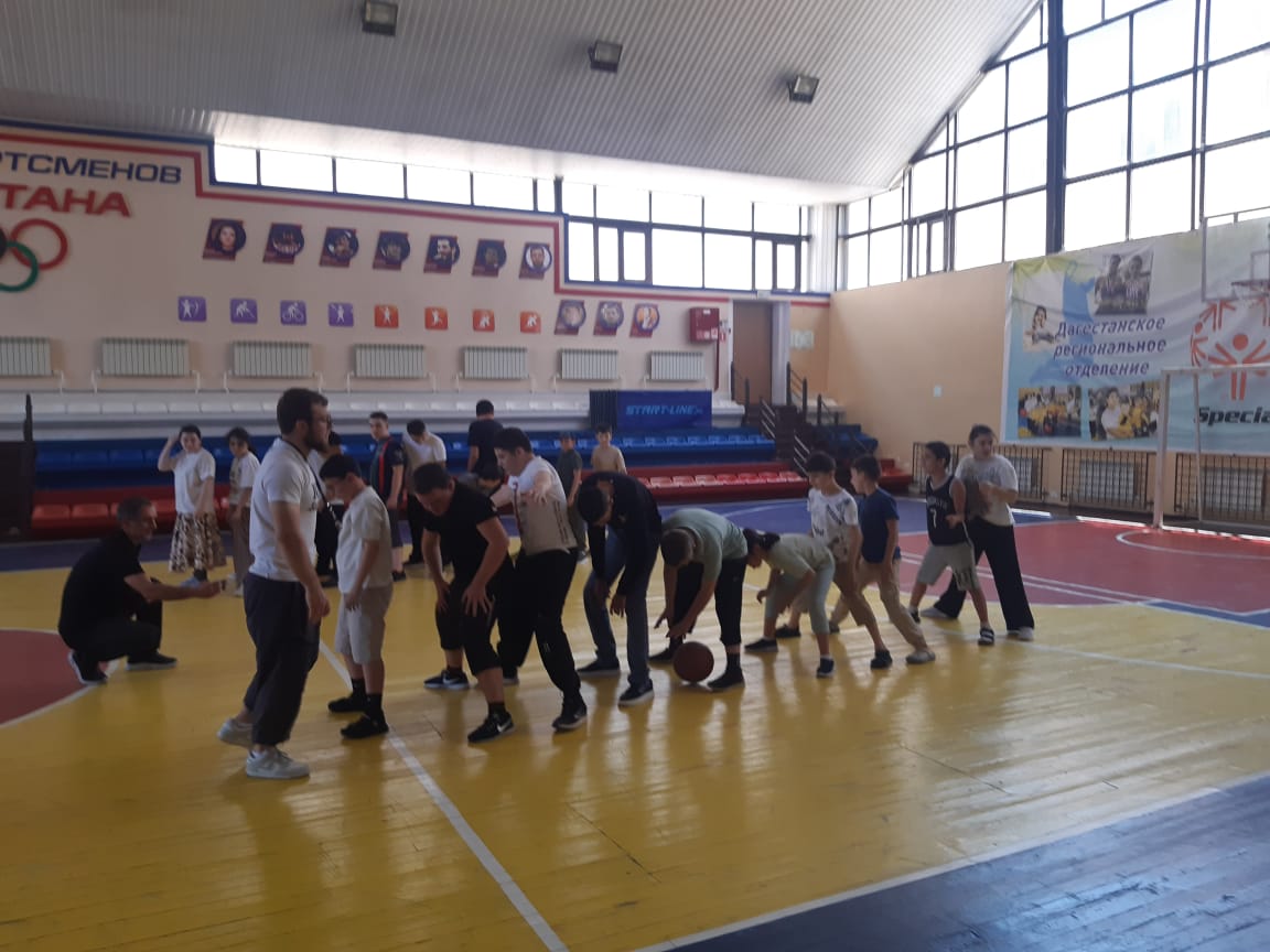 В лагере дневного пребывания Центра состоялся спортивный праздник «Веселый футбол».