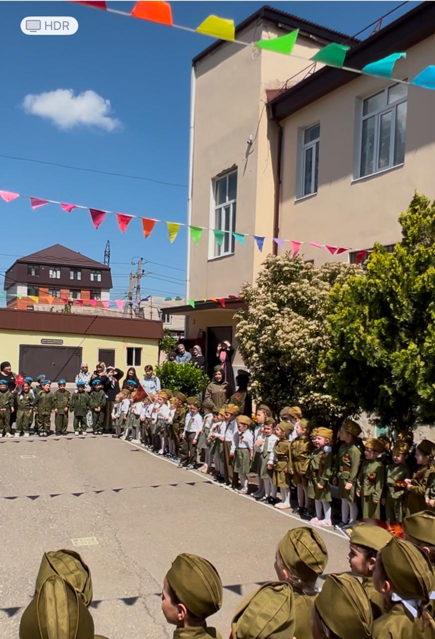 Парад  и акция &amp;quot;Тепло детских ладошек&amp;quot; организованы в детском саду Центра в  преддверии празднования 80-летия Дня Победы в Великой Отечественной войне.